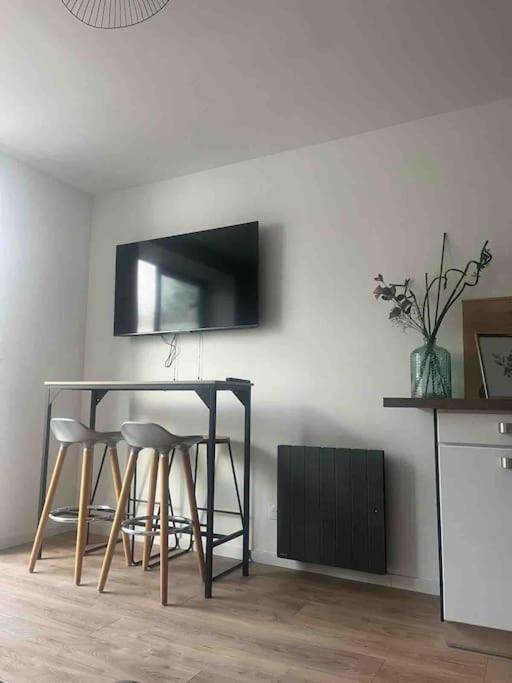 La Grange Eiffel Appartement Cosy Avec Parking Ferme Et Terrasse Wood Coutiches Bagian luar foto